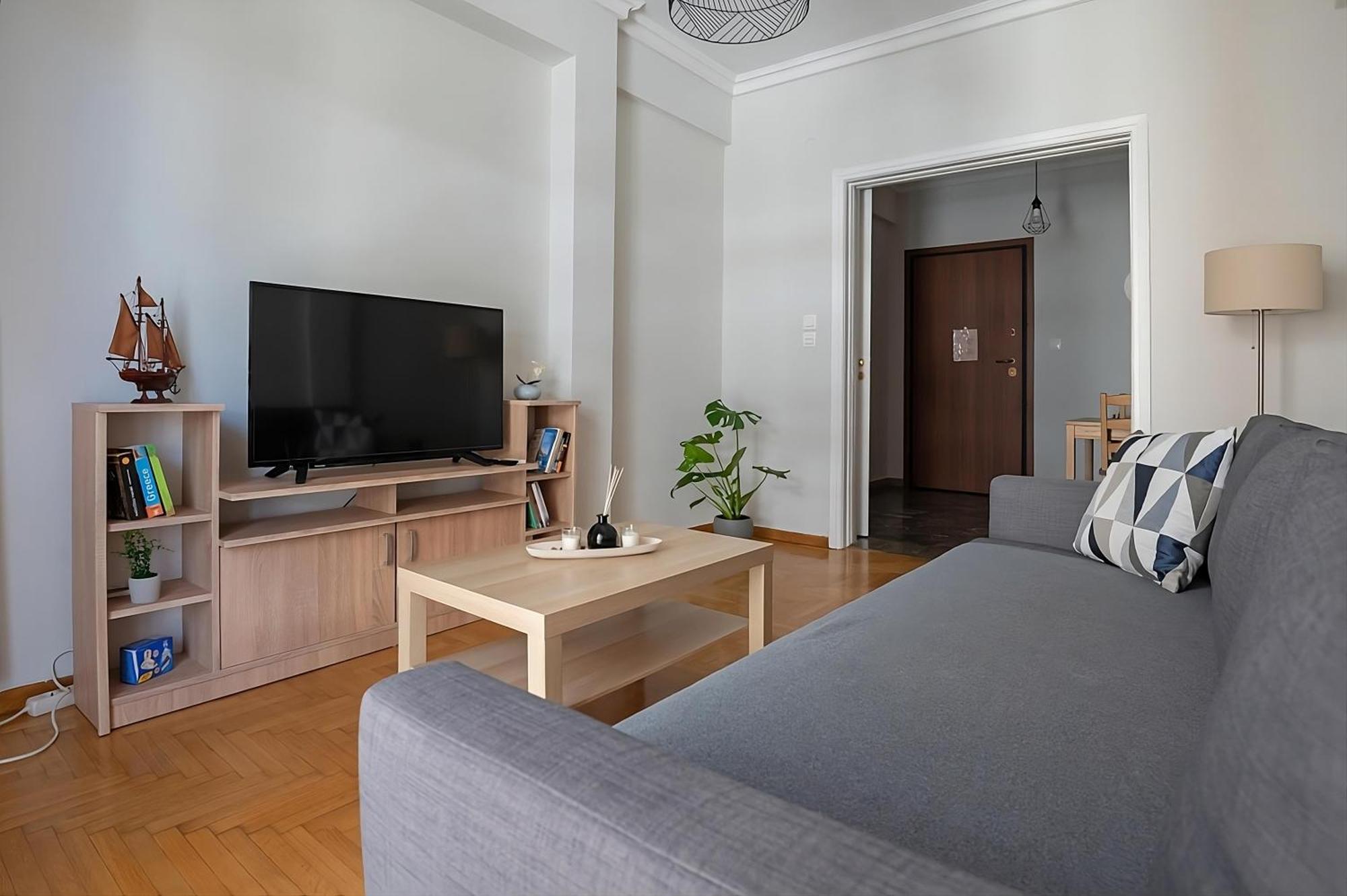 Entire Apt, 3Rd Floor, 1 Bedroom เอเธนส์ ภายนอก รูปภาพ